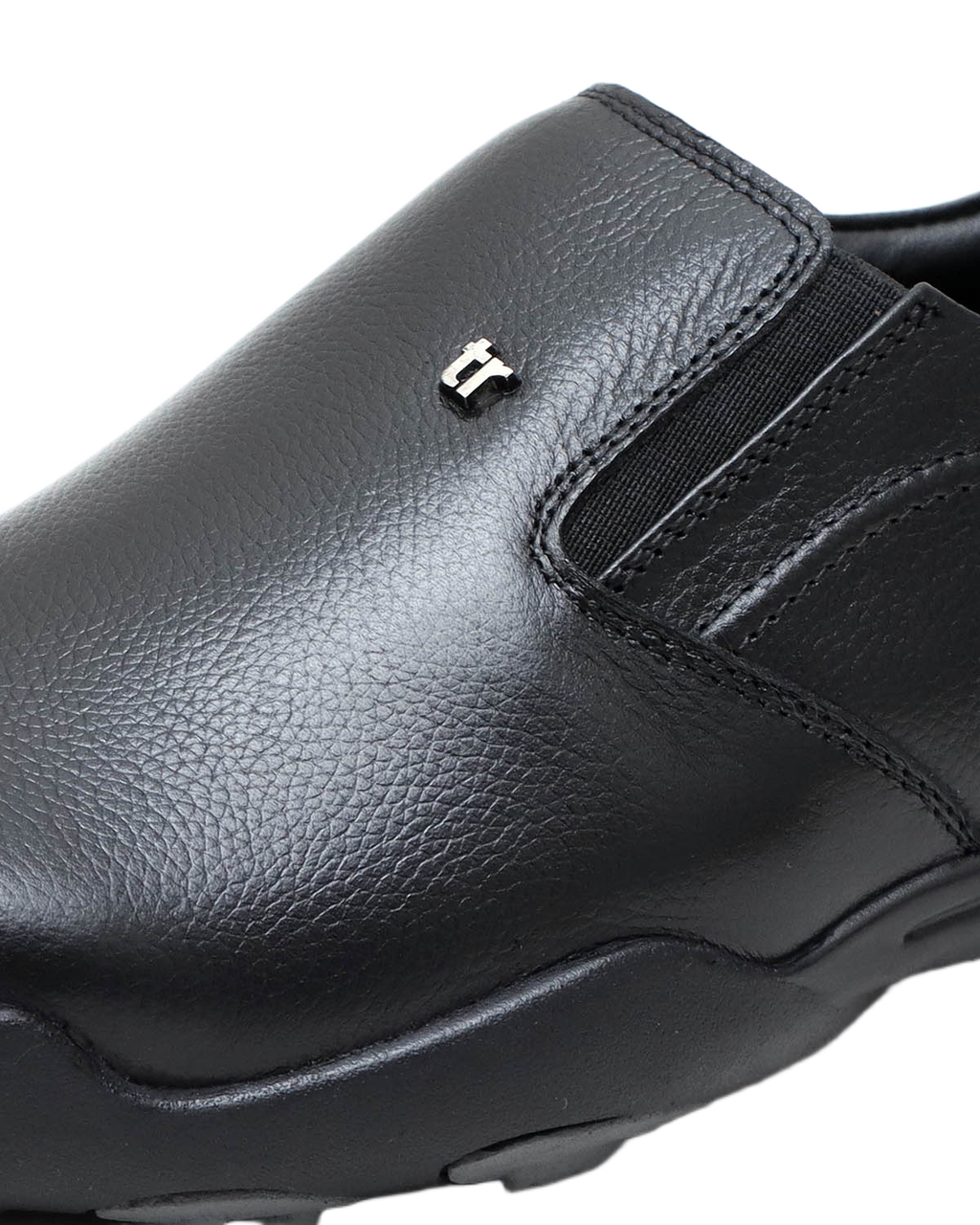 Trotter 3690 Black Slip-ons all day casuals