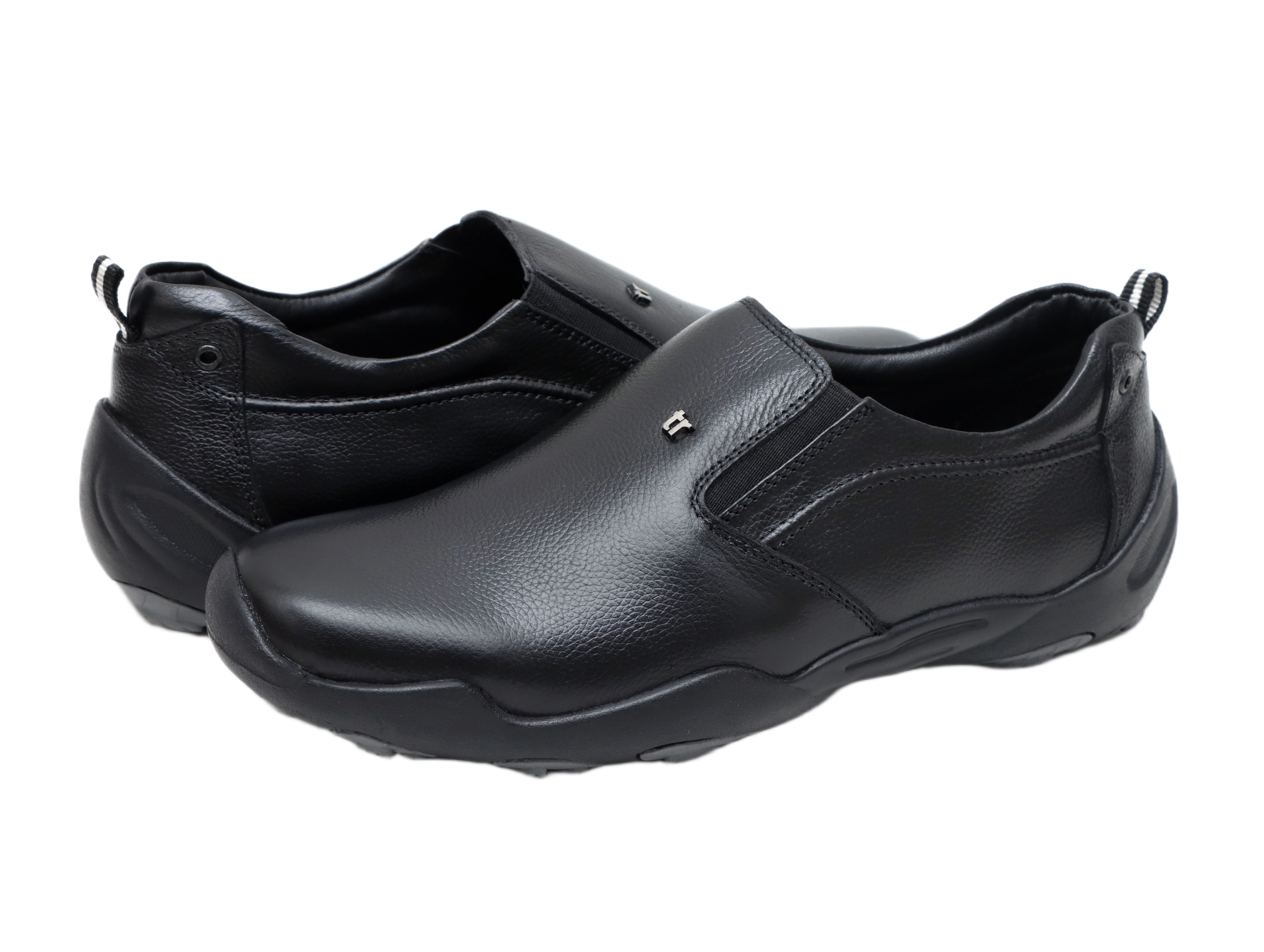 Trotter 3690 Black Slip-ons all day casuals