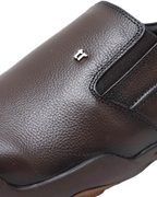 Trotter 3690 Brown Slip-ons all day casuals