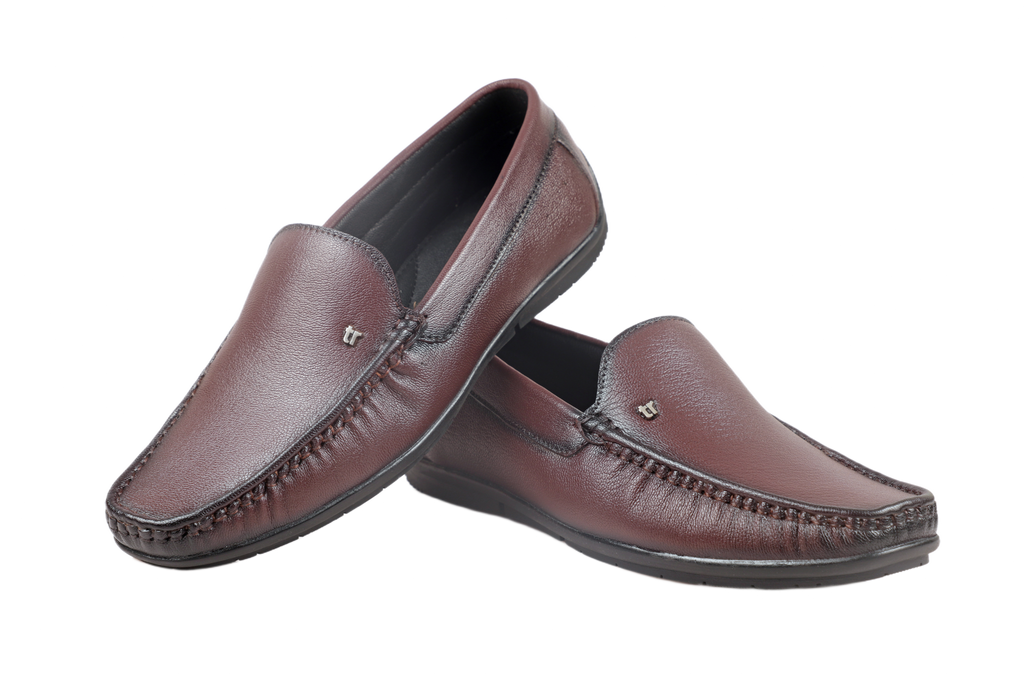 Trotter 1702 Cherry Slip On Casuals