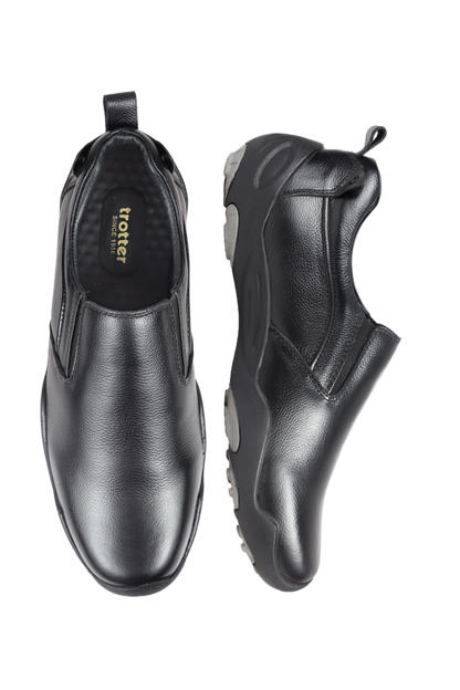 Trotter 3690 Black Slip-ons all day casuals